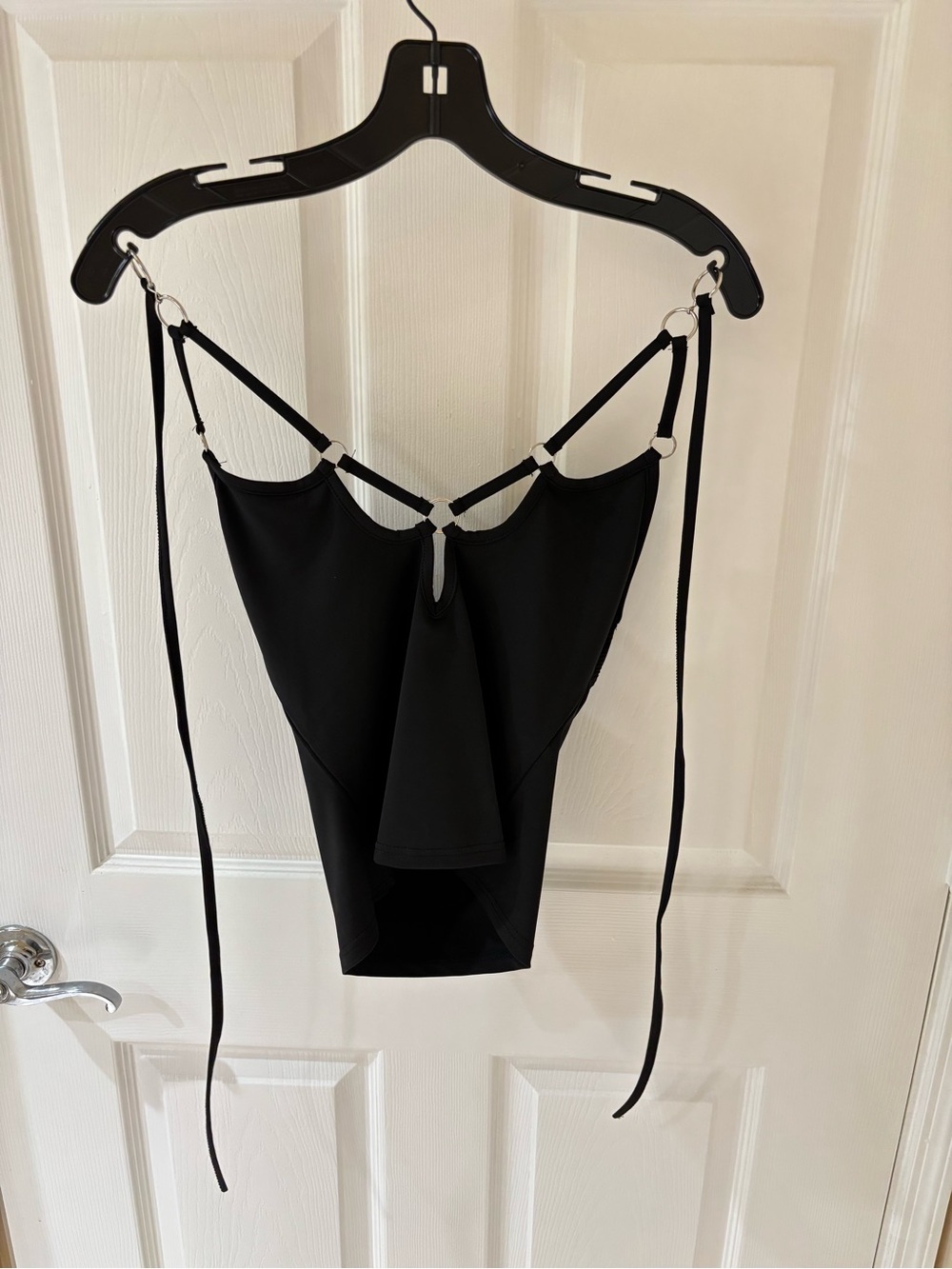 Black Strappy Women's Top - Sleek Minimal Design